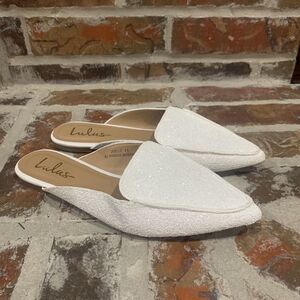 Lulus Womens Joelle Mule Flat Shoes White Shimmer Pointed Toe Slip Ons 8.5 New